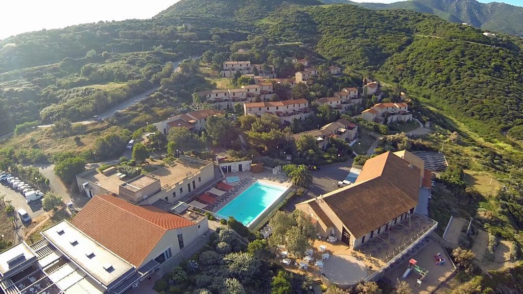 Paese Di Lava, Grand Ajaccio Hotel Alata Exterior photo